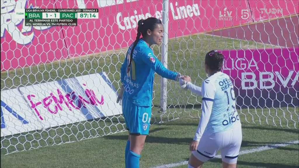 ¡Increíble! Esthefanny Barreras salva a las Tuzas con un atajadón